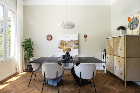 Apartamento de 3 dormitorios en alquiler en Barcelona, Cataluña, Spain № 7243 - foto 19