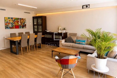 Villa de 4 dormitorios en alquiler en Gavà, Barcelona, Cataluña, Spain № 7239