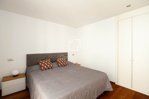 Apartamento de 2 dormitorios en alquiler en Barcelona, Cataluña, Spain № 7237 - foto 11