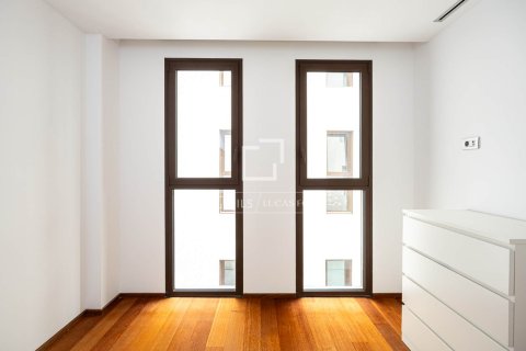 Apartamento de 2 dormitorios en alquiler en Barcelona, Cataluña, Spain № 7237 - foto 6