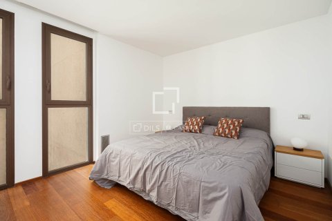 Apartamento de 2 dormitorios en alquiler en Barcelona, Cataluña, Spain № 7237 - foto 9