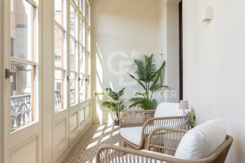 Купить квартиру в Барселона, Испания с 4 спальни, 203м², № 7984 - фото 5