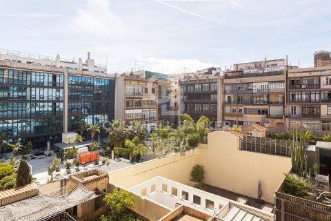Купить квартиру в Барселона, Испания с 4 спальни, 203м², № 7984 - фото 8