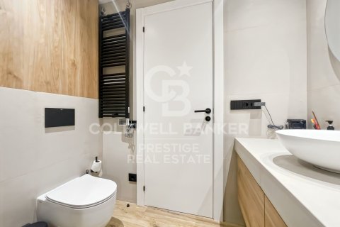Купить квартиру в Барселона, Испания с 2 спальни, 81м², № 7982 - фото 11