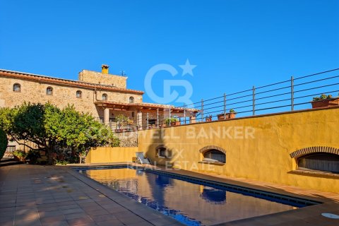 15 bedrooms house for sale in Llers, Girona, Catalonia, Spain № 5390 - photo 9