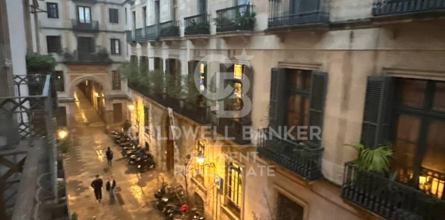 6 bedrooms apartment for sale in Barcelona, Catalonia, Spain № 5387