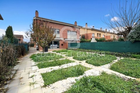 4 bedrooms house for sale in Vic, Barcelona, Catalonia, Spain № 5391