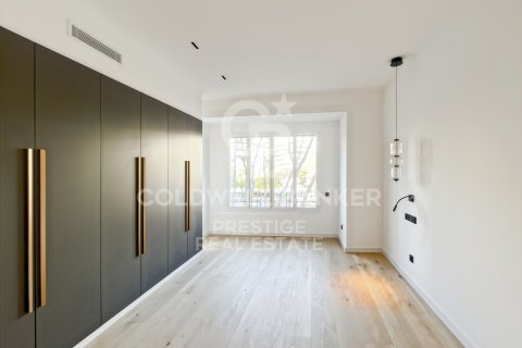 4 bedrooms apartment for sale in Barcelona, Catalonia, Spain № 5385 - photo 23