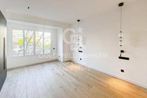 4 bedrooms apartment for sale in Barcelona, Catalonia, Spain № 5385 - photo 24
