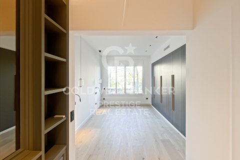 4 bedrooms apartment for sale in Barcelona, Catalonia, Spain № 5385 - photo 16