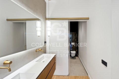 4 bedrooms apartment for sale in Barcelona, Catalonia, Spain № 5385 - photo 22