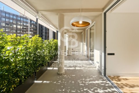 4 bedrooms apartment for sale in Barcelona, Catalonia, Spain № 5385 - photo 1