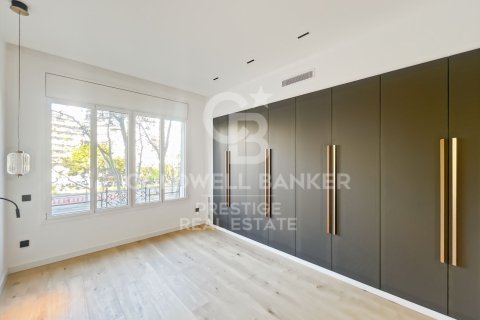 4 bedrooms apartment for sale in Barcelona, Catalonia, Spain № 5385 - photo 17