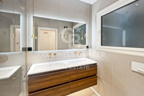 4 bedrooms apartment for sale in Barcelona, Catalonia, Spain № 5385 - photo 14