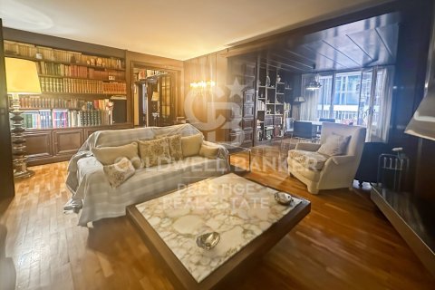 5 bedrooms apartment for sale in Barcelona, Catalonia, Spain № 5386 - photo 2