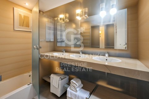5 bedrooms apartment for sale in Barcelona, Catalonia, Spain № 5386 - photo 17