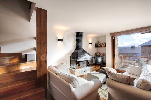 3 bedrooms duplex for sale in Girona, Catalonia, Spain № 5389 - photo 9