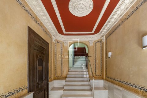 2 bedrooms apartment for rent in Barcelona, Catalonia, Spain № 6257 - photo 2