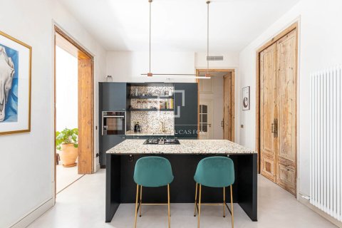 3 bedrooms apartment for sale in Barcelona, Catalonia, Spain № 6256 - photo 6