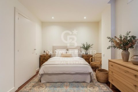 Купить квартиру в Барселона, Испания с 3 спальни, 97м², № 7819 - фото 16