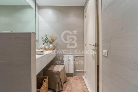 Купить квартиру в Барселона, Испания с 3 спальни, 97м², № 7819 - фото 13