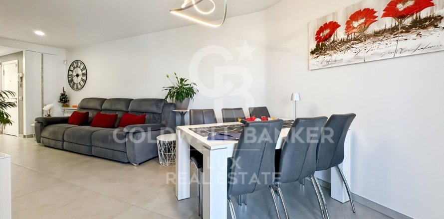 4 bedrooms duplex for sale in L'Escala, Girona, Catalonia, Spain № 5569