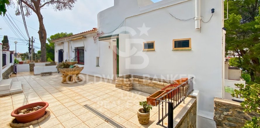 4 bedrooms house for sale in Roses, Girona, Catalonia, Spain № 5571