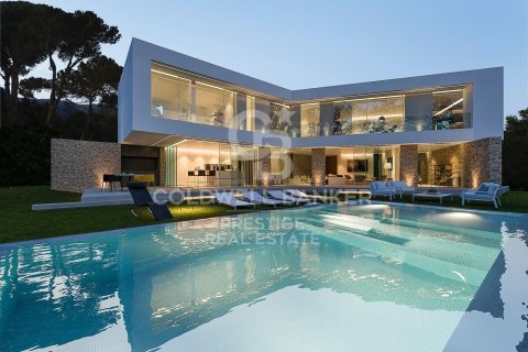 Купить дом в Тейя, Испания с 5 спален, 561м², № 6081 - фото 2