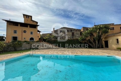 18 bedrooms house for sale in Vilanova i la Geltru, Barcelona, Catalonia, Spain № 6078 - photo 4