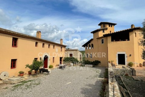 18 bedrooms house for sale in Vilanova i la Geltru, Barcelona, Catalonia, Spain № 6078 - photo 3