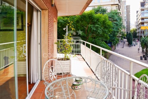 3 bedrooms apartment for sale in Barcelona, Catalonia, Spain № 5395 - photo 7