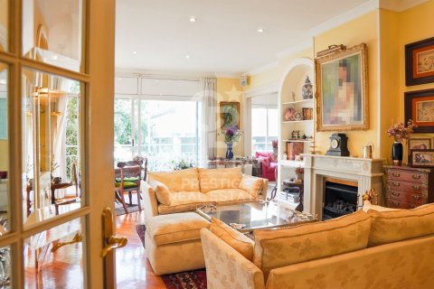 3 bedrooms apartment for sale in Barcelona, Catalonia, Spain № 5395 - photo 9