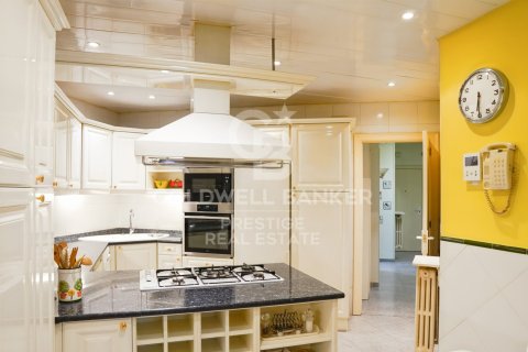 3 bedrooms apartment for sale in Barcelona, Catalonia, Spain № 5395 - photo 6