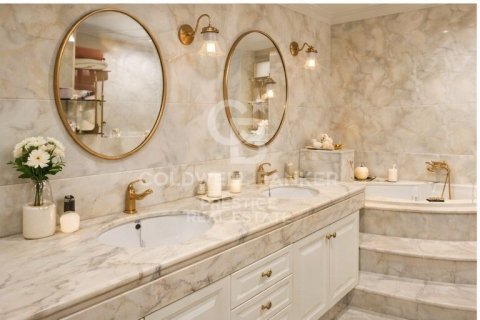 3 bedrooms apartment for sale in Barcelona, Catalonia, Spain № 5395 - photo 23