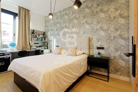 4 bedrooms apartment for sale in Barcelona, Catalonia, Spain № 5398 - photo 18
