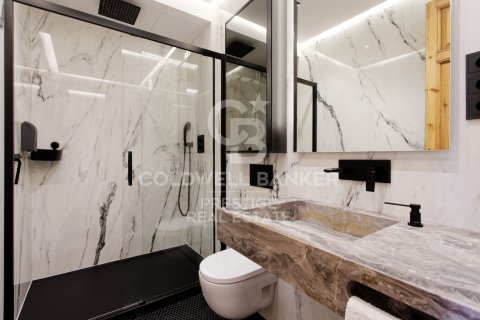 4 bedrooms apartment for sale in Barcelona, Catalonia, Spain № 5398 - photo 17