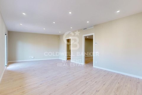 2 bedrooms apartment for sale in Barcelona, Catalonia, Spain № 5396 - photo 5