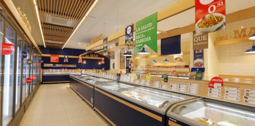 211 sq.m. retail store for sale in Barcelona, Catalonia, Spain № 5205