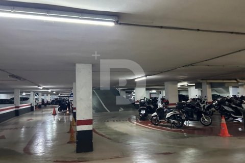 14600 sq.m. commercial property for sale in L'Eixample, Barcelona, Catalonia, Spain № 5203 - photo 3