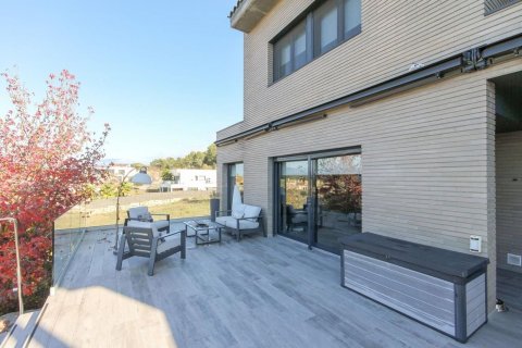 Купить дом в Каталония, Испания с 5 комнат, 537м², № 6252 - фото 9