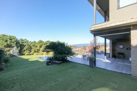 Купить дом в Каталония, Испания с 5 комнат, 537м², № 6252 - фото 6