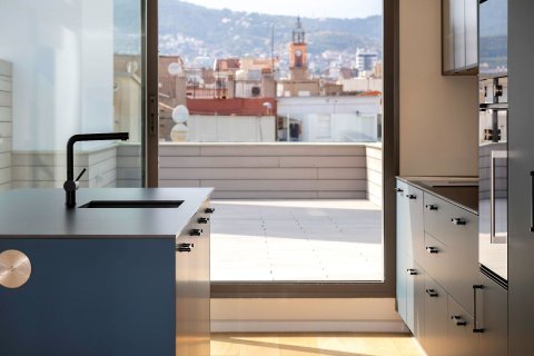 Apartamento de 3 dormitorios en venta en Barcelona, Cataluña, Spain № 6779 - foto 14