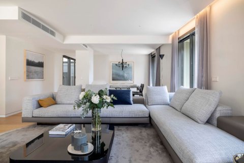 Apartamento de 3 dormitorios en venta en Barcelona, Cataluña, Spain № 6779 - foto 5