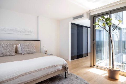 Apartamento de 3 dormitorios en venta en Barcelona, Cataluña, Spain № 6779 - foto 9