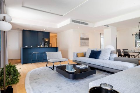 Apartamento de 3 dormitorios en venta en Barcelona, Cataluña, Spain № 6780 - foto 7