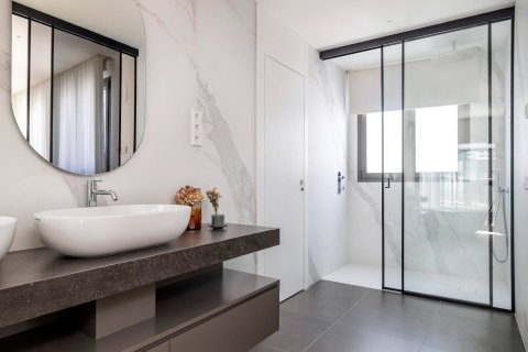 Apartamento de 3 dormitorios en venta en Barcelona, Cataluña, Spain № 6780 - foto 12