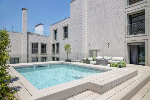 Apartamento de 3 dormitorios en venta en Barcelona, Cataluña, Spain № 6777 - foto 4