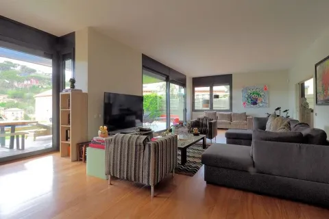 Купить дом в Барселона, Испания с 8 комнат, № 1726 - фото 13