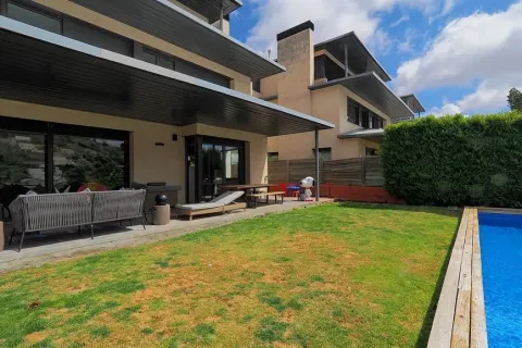 Купить дом в Барселона, Испания с 8 комнат, № 1726 - фото 6