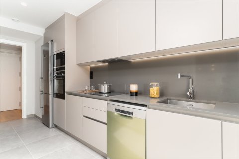 Купить квартиру в Барселона, Испания с 5 комнат, № 1731 - фото 10